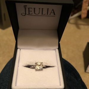 JEULIA RING💍